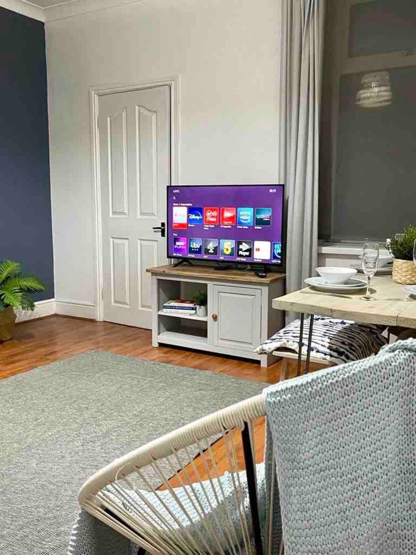 Gorgeous Spacious 2 Bedroom Home 10 Mins To City Gateshead Exterior photo